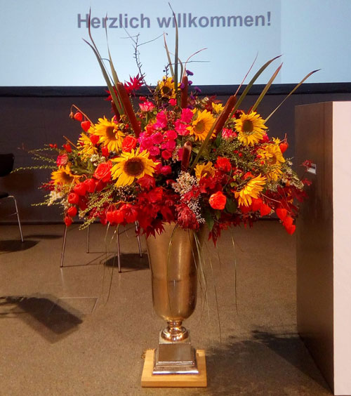 Blumengesteck_Rednerpult